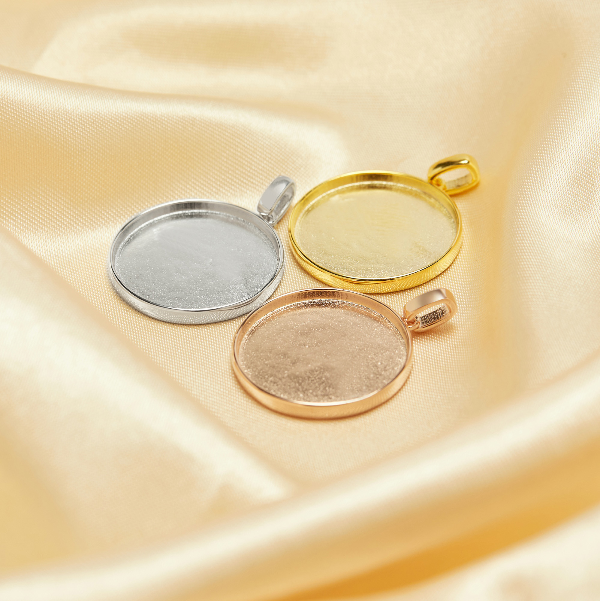 Keepsake Mother Milk Resin Rou - Bezels Pendant Resin recension och pris